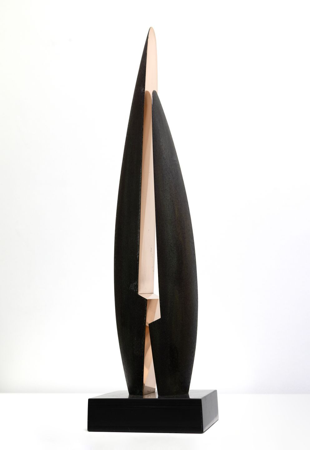 split form pen enys by tommy rowe